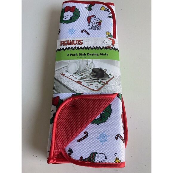 2 Pack Peanuts SNOOPY CHRISTMAS Dish Drying Mats 16 X 18” Wreath Dog House NEW - Picture 1 of 11